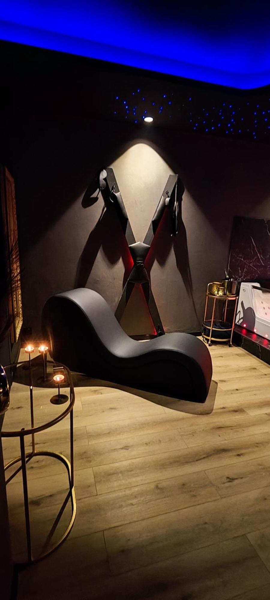 Loveroomxspa Bourg-Saint-Christophe المظهر الخارجي الصورة